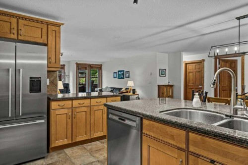 120-150 Crossbow Place, Canmore, AB 
