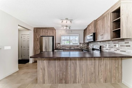 310 Legacy Village Way Se, Calgary, AB 