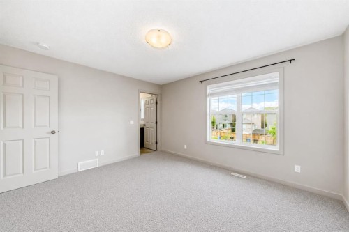 310 Legacy Village Way Se, Calgary, AB 