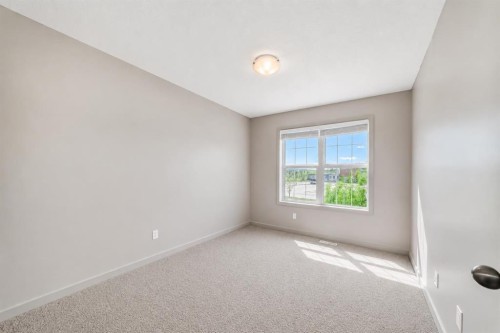 310 Legacy Village Way Se, Calgary, AB 