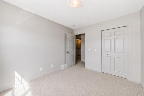 310 Legacy Village Way Se, Calgary, AB 