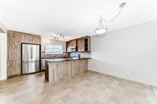 310 Legacy Village Way Se, Calgary, AB 