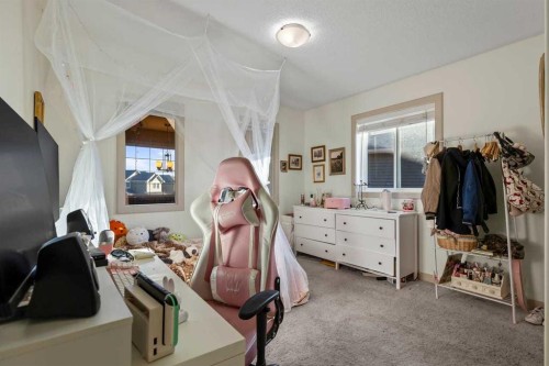 38 Everhollow Green Sw, Calgary, AB 