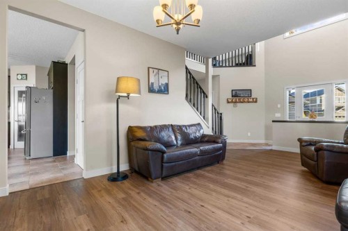 38 Everhollow Green Sw, Calgary, AB 