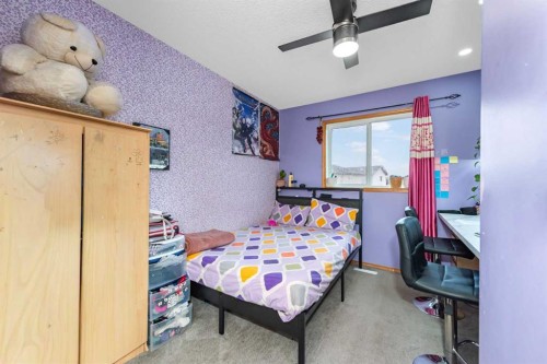 7820 Laguna Way Ne, Calgary, AB 