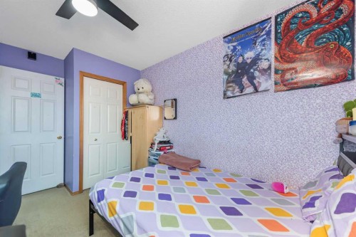 7820 Laguna Way Ne, Calgary, AB 