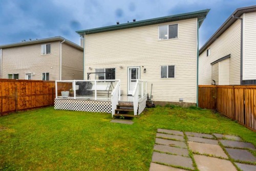 7820 Laguna Way Ne, Calgary, AB 