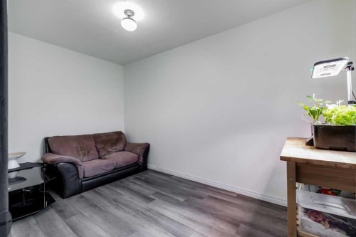 2906 17 Street Sw, Calgary, AB 