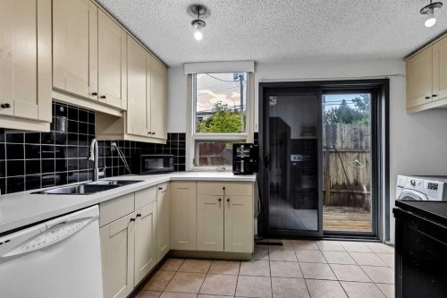 2906 17 Street Sw, Calgary, AB 