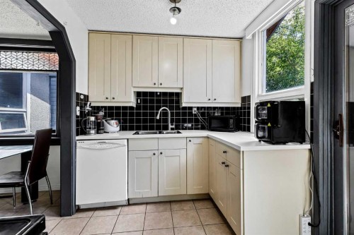 2906 17 Street Sw, Calgary, AB 
