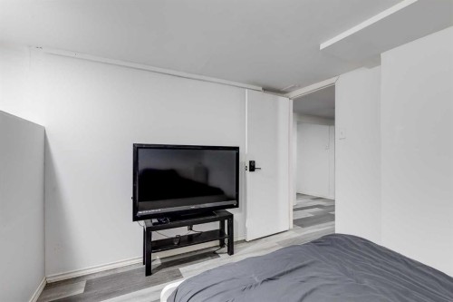 2906 17 Street Sw, Calgary, AB 
