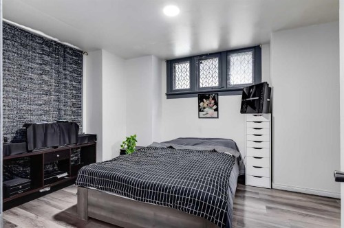2906 17 Street Sw, Calgary, AB 