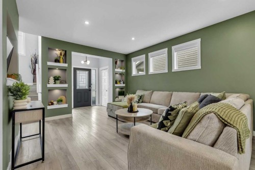 228 Hillcrest Road Sw, Airdrie, AB 