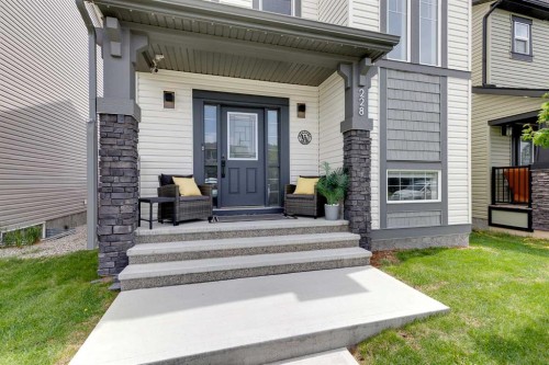 228 Hillcrest Road Sw, Airdrie, AB 