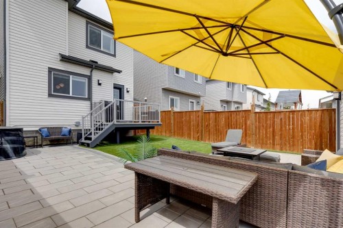 228 Hillcrest Road Sw, Airdrie, AB 