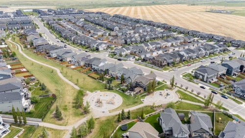 228 Hillcrest Road Sw, Airdrie, AB 