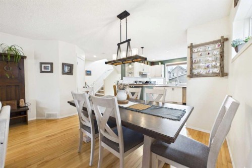 67 Prestwick Crescent Se, Calgary, AB - Indoor Photo Showing Dining Room