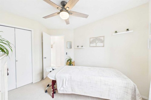 67 Prestwick Crescent Se, Calgary, AB - Indoor Photo Showing Bedroom