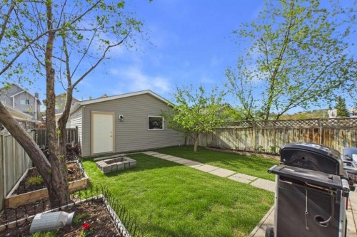 67 Prestwick Crescent Se, Calgary, AB - Outdoor