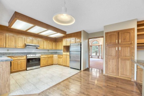 350 Edgepark Way Nw, Calgary, AB 