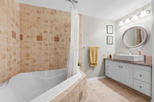 172 Sherwood Mews Nw, Calgary, AB 