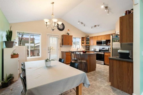 57 Saddlemont Grove Ne, Calgary, AB 