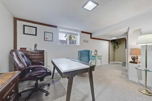 185 Springwood Drive Sw, Calgary, AB 