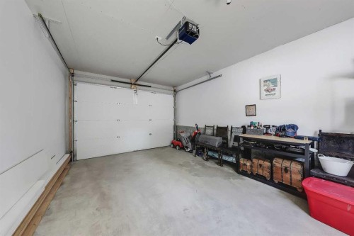 185 Springwood Drive Sw, Calgary, AB 