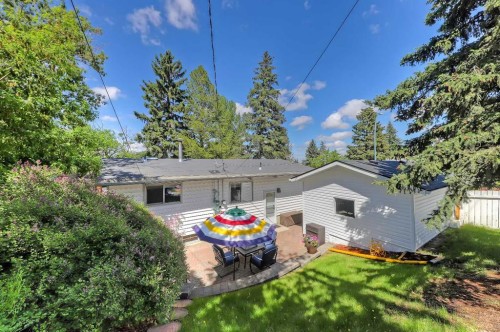 185 Springwood Drive Sw, Calgary, AB 