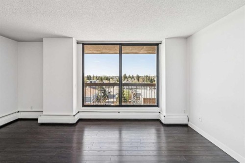 701-2909 17 Avenue Sw, Calgary, AB - Indoor Photo Showing Other Room