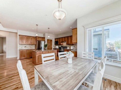 832 Coopers Square Sw, Airdrie, AB 