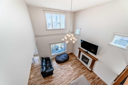 832 Coopers Square Sw, Airdrie, AB 