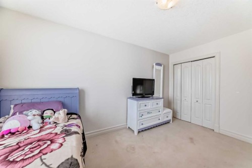832 Coopers Square Sw, Airdrie, AB 