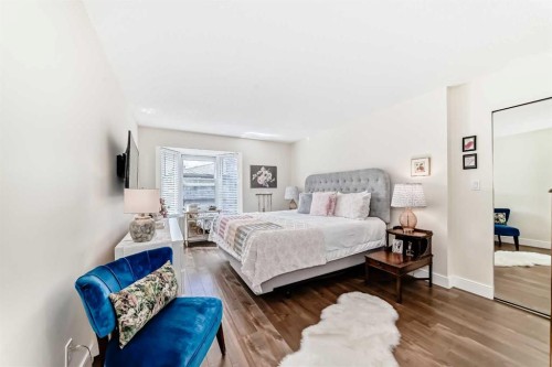 401-3719B 49 Street Nw, Calgary, AB - Indoor Photo Showing Bedroom