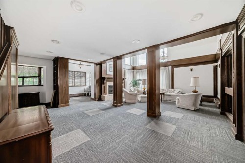 401-3719B 49 Street Nw, Calgary, AB - Indoor Photo Showing Other Room