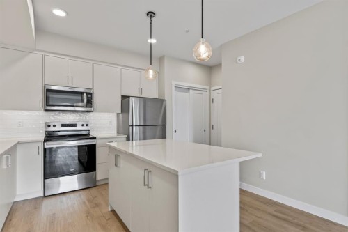 410-660 Shawnee Square Sw, Calgary, AB 