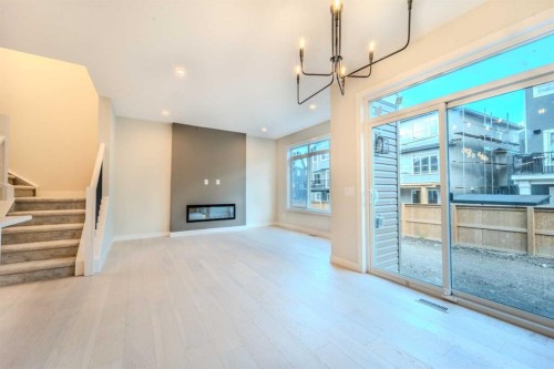 124 Waterford Way, Chestermere, AB 