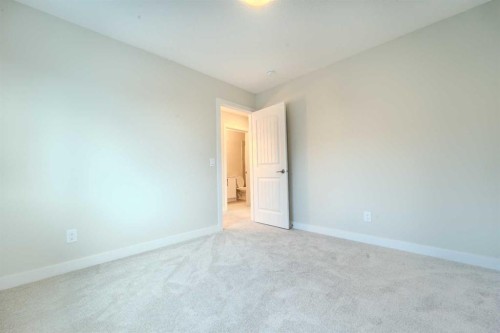 124 Waterford Way, Chestermere, AB 