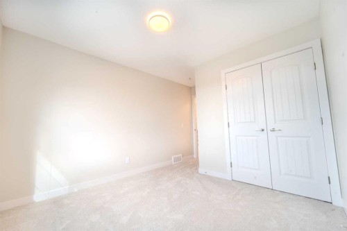 124 Waterford Way, Chestermere, AB 