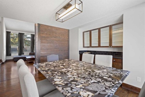40 Wood Crescent Sw, Calgary, AB 