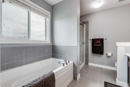100 Nolancrest Circle Nw, Calgary, AB 