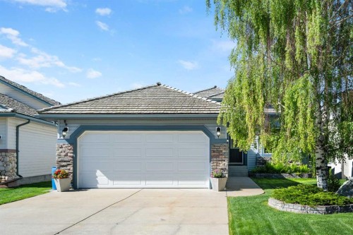 138 Gleneagles View, Cochrane, AB 