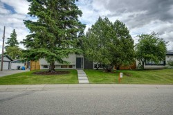 12108 Lake Waterton Way SE Calgary, AB T2J 2M4