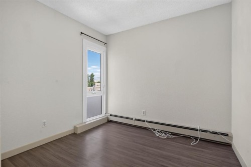 202-809 4 Street Ne, Calgary, AB 