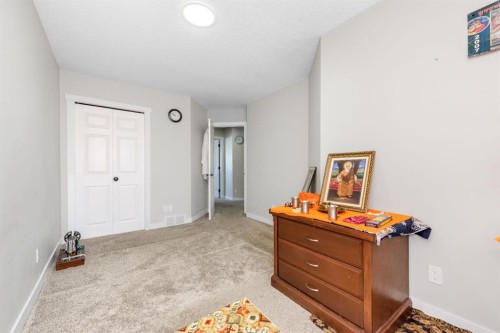183 Saddleback Road Ne, Calgary, AB 