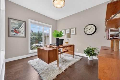 46 Simcrest Manor Sw, Calgary, AB 