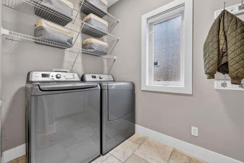 46 Simcrest Manor Sw, Calgary, AB 