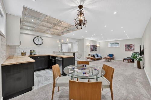 46 Simcrest Manor Sw, Calgary, AB 