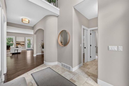 46 Simcrest Manor Sw, Calgary, AB 