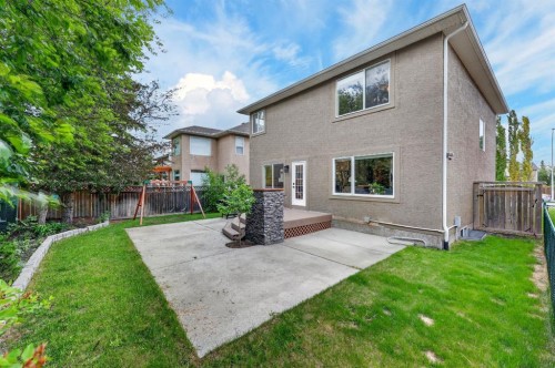 46 Simcrest Manor Sw, Calgary, AB 